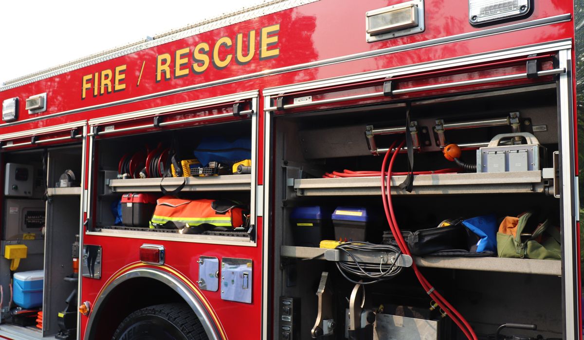 NextImg:Gas explosion levels building in Southeast D.C.