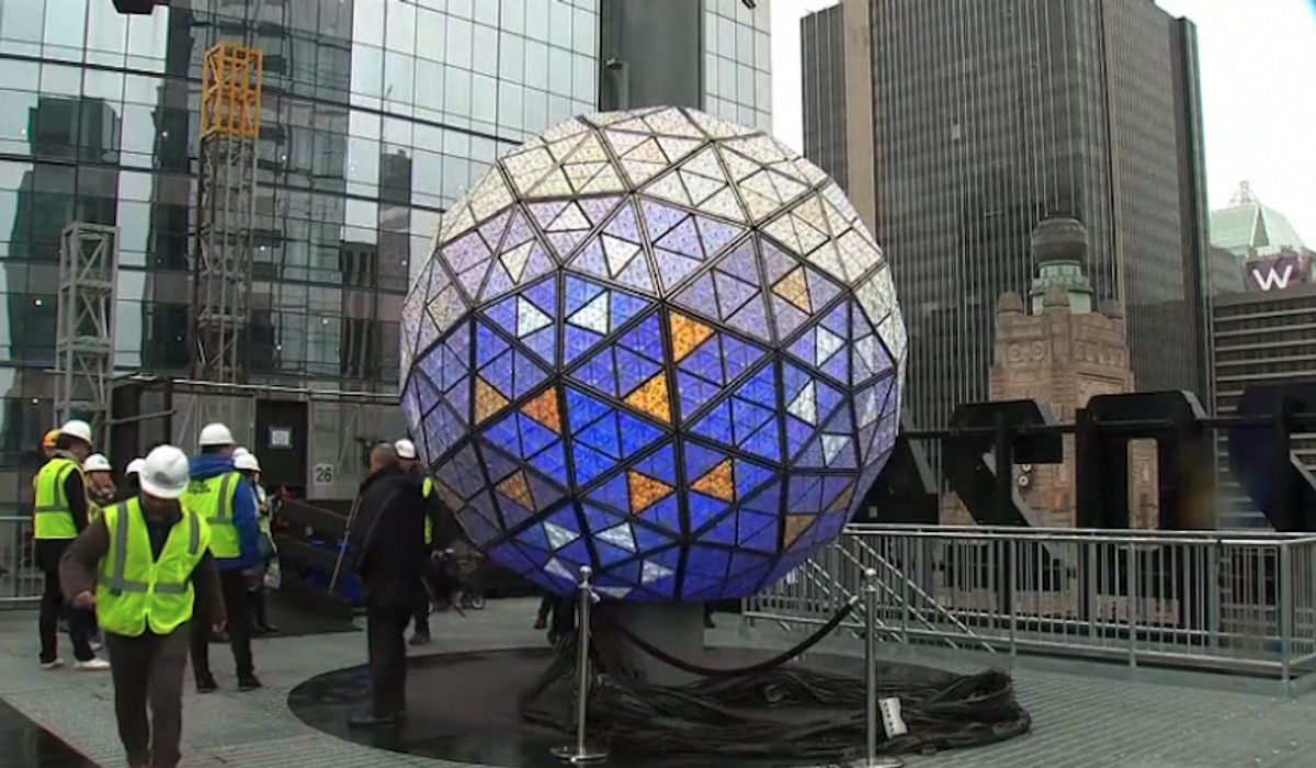 NextImg:Times Square New Year’s Eve ball unveiled with new bowtie design
