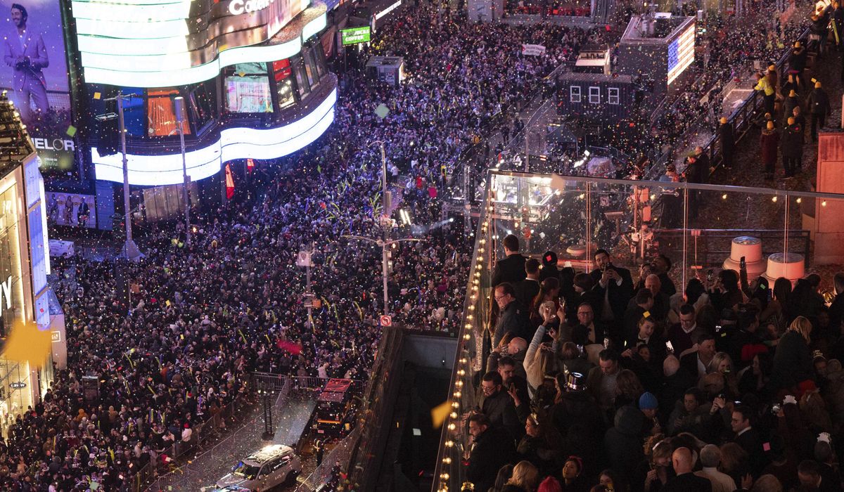 NextImg:Driver runs over 9 people during New Year rampage in Manhattan: Police