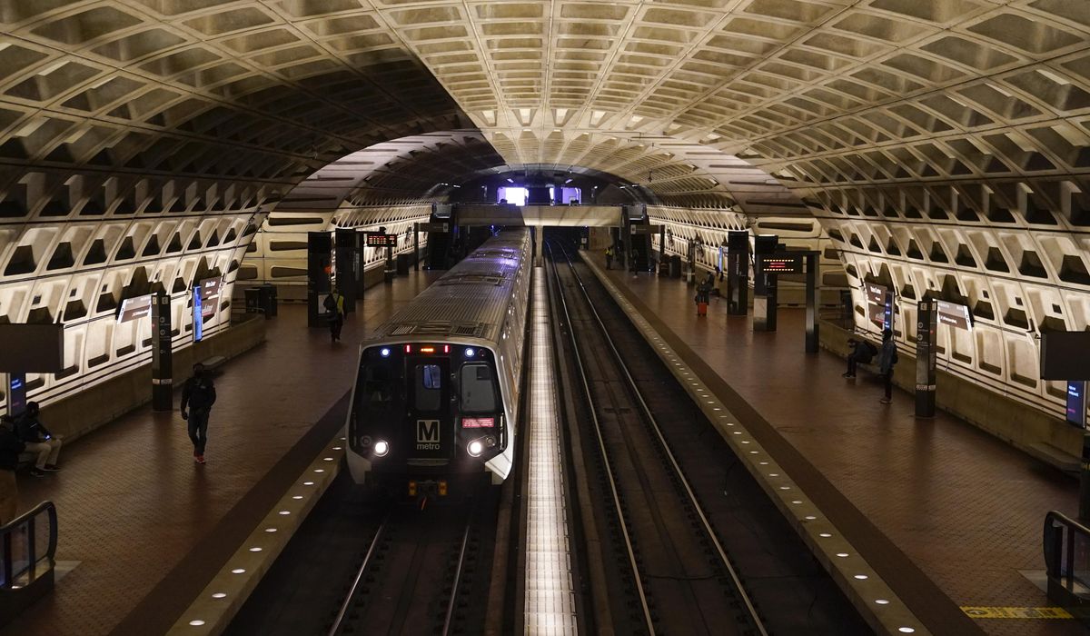 NextImg:WMATA working on system to allow riders to tap their credit cards directly for rides