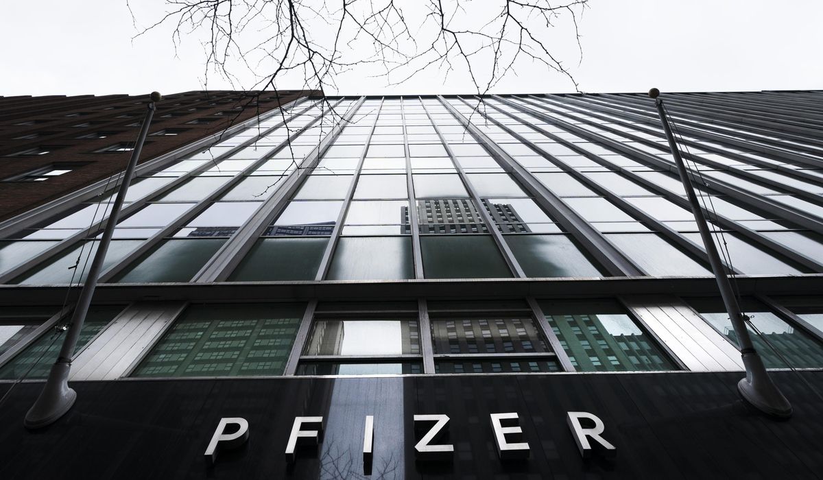 NextImg:Kansas sues Pfizer over purportedly false claims its COVID-19 shot was ‘safe and effective’