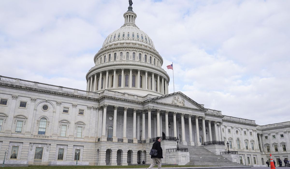 NextImg:Senate GOP kills bipartisan tax deal, raises alarms about fate of Trump tax cuts