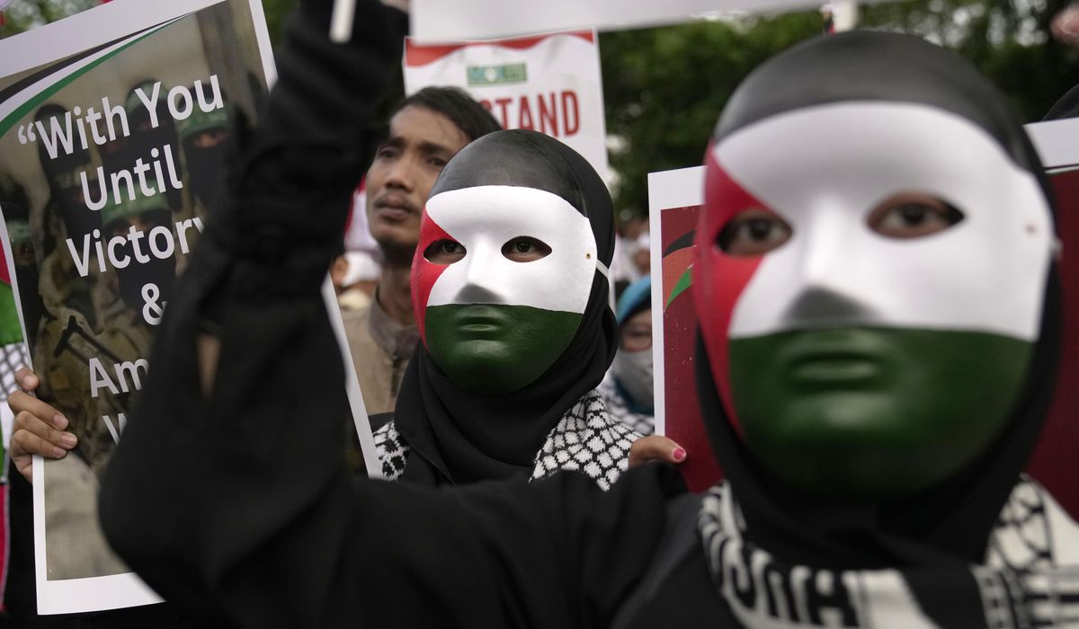 NextImg:Pro-Palestinian protests move from streets to state capitals for rowdy start to legislative sessions
