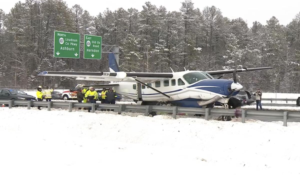 NextImg:Small commuter plane lands on Loudoun County Parkway