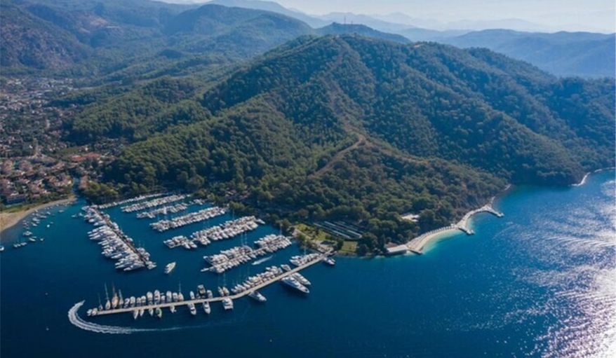 Top Luxury Moorings for Mediterranean-Bound Superyachts (sponsored)