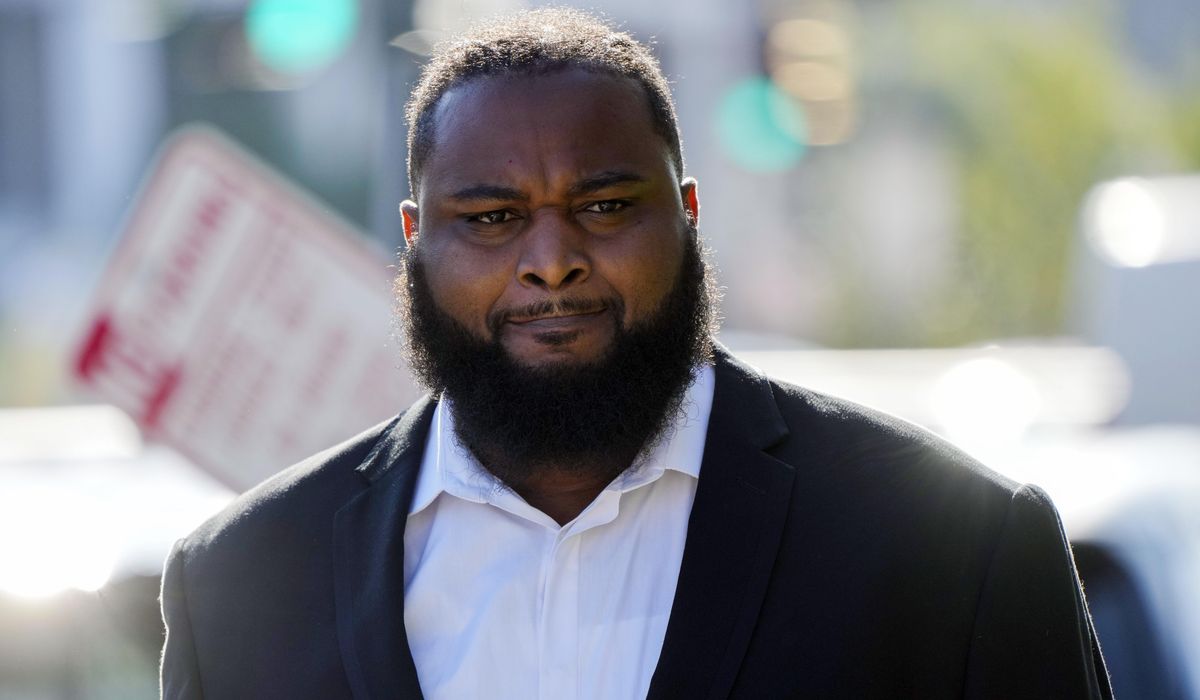 NextImg:Who was the aggressor? Vastly different views in retrial of man who killed ex-NFL star Smith in 2016