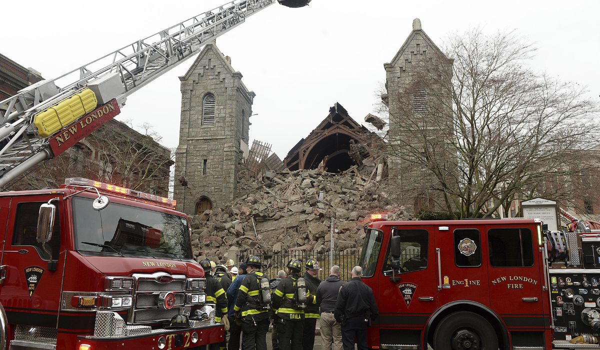 NextImg:Steeple of historic Connecticut church collapses, no injuries reported