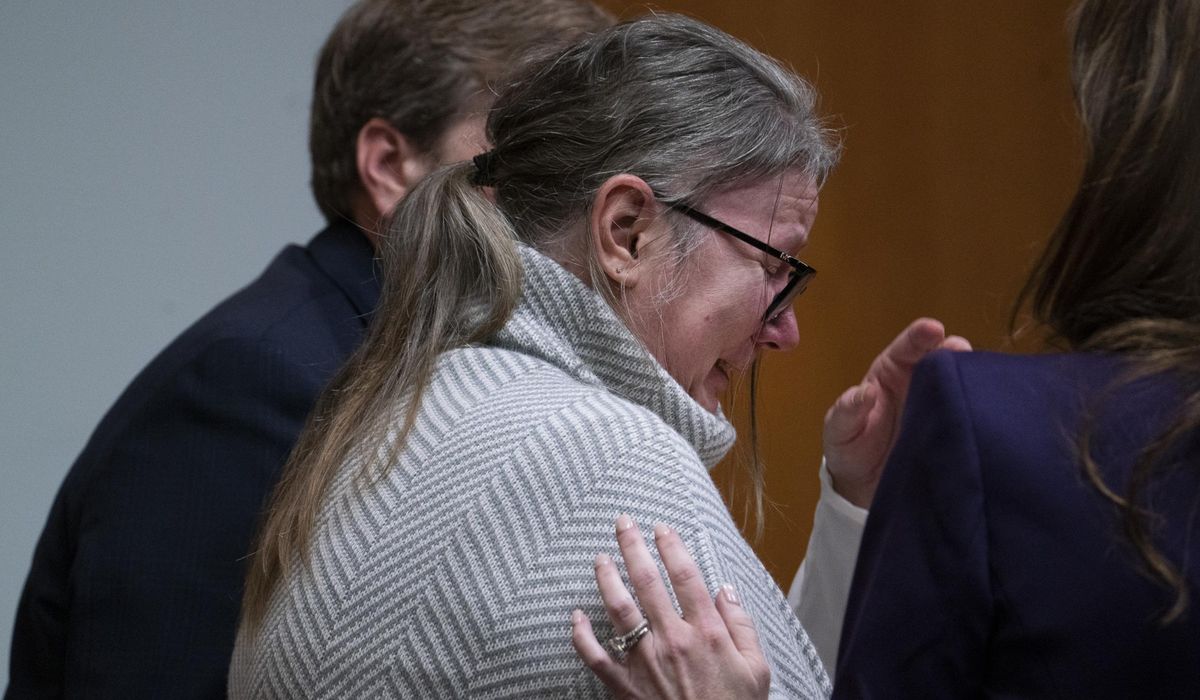 NextImg:Prosecutor tells jury that mother of Michigan school shooter is at fault for 4 student deaths