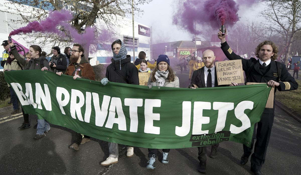 NextImg:Greta Thunberg joins hundreds marching in England to protest airport’s expansion for private planes