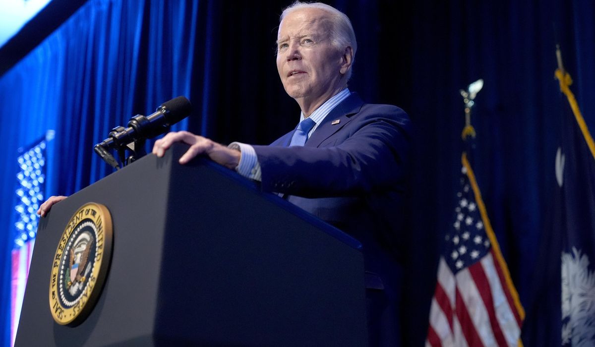 NextImg:Biden to bar review of salary history to set pay for federal workers, contractors