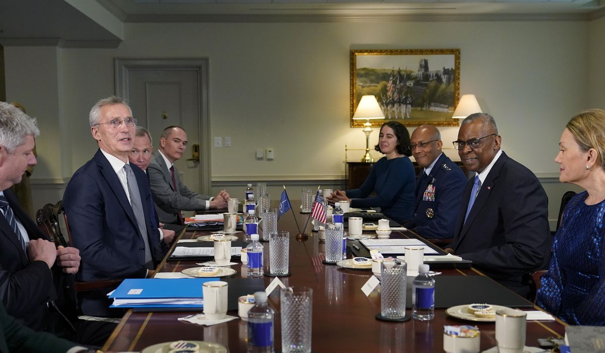 NextImg:Pentagon chief Austin back at work after furor over secret medical treatment