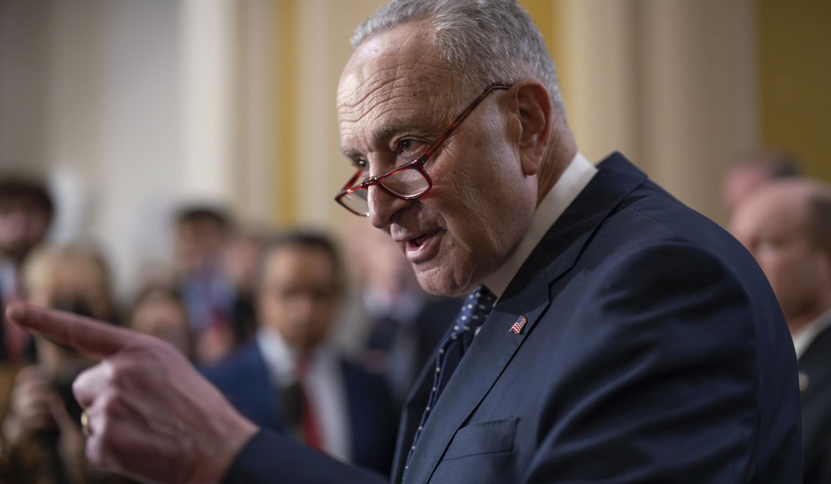 NextImg:Schumer dares GOP to vote against border bill: ‘No time for grandstanding’