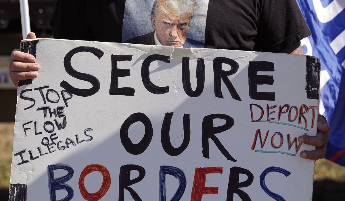 NextImg:Nikki Haley: Trump ‘playing politics’ by opposing bipartisan border deal