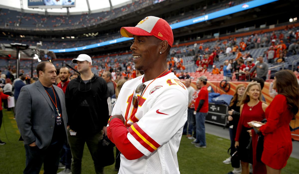 NextImg:Mahomes’ father arrested on DWI suspicion as Chiefs prepare to face 49ers in Super Bowl