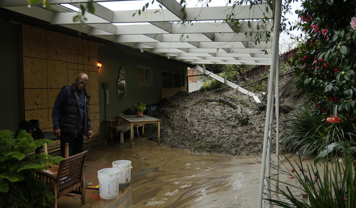 NextImg:Los Angeles records nearly 400 mudslides during storm that has drenched Southern California