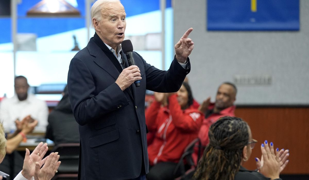 NextImg:Biden is sending aides to Michigan to see Arab American and Muslim leaders over the Israel-Hamas war