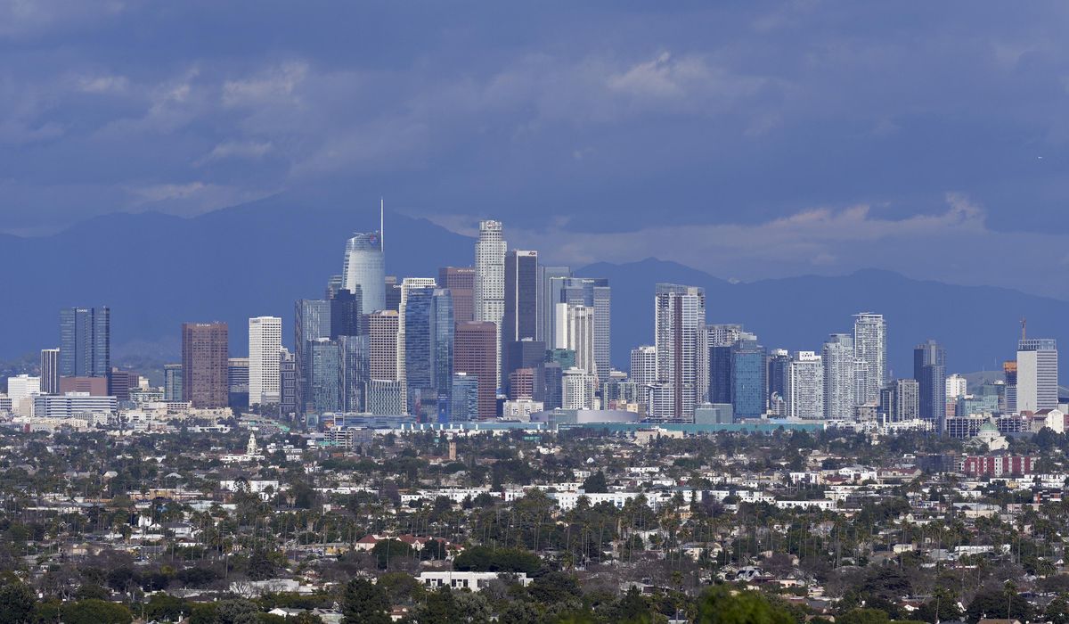 NextImg:Magnitude 4.6 earthquake shakes Los Angeles on first day of school