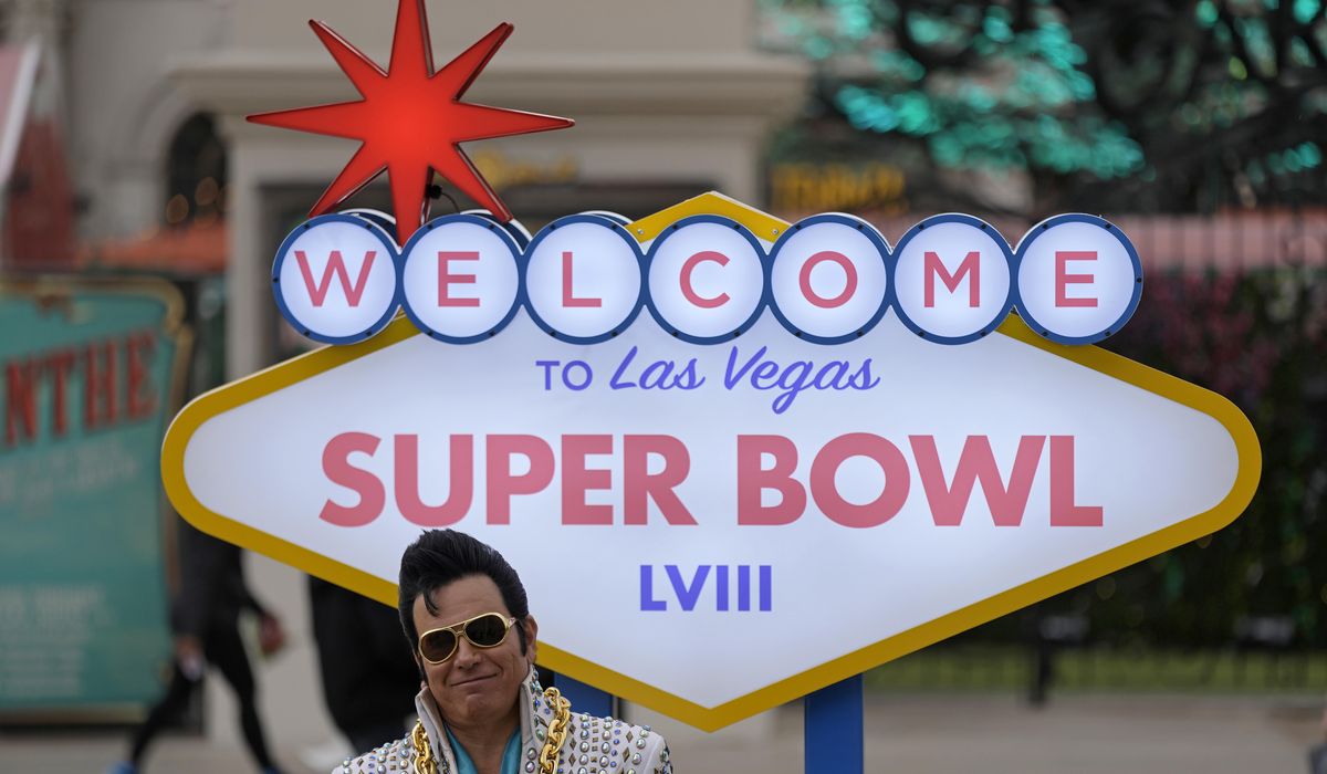 NextImg:Super Bowl Live Updates | Chiefs, 49ers, Taylor Swift and more