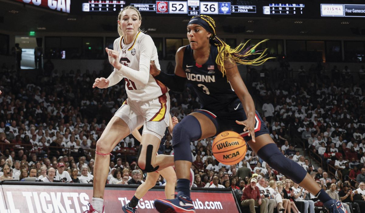 NextImg:UConn’s Aaliyah Edwards signs NIL deal in Canada, but can’t talk about it in the U.S.