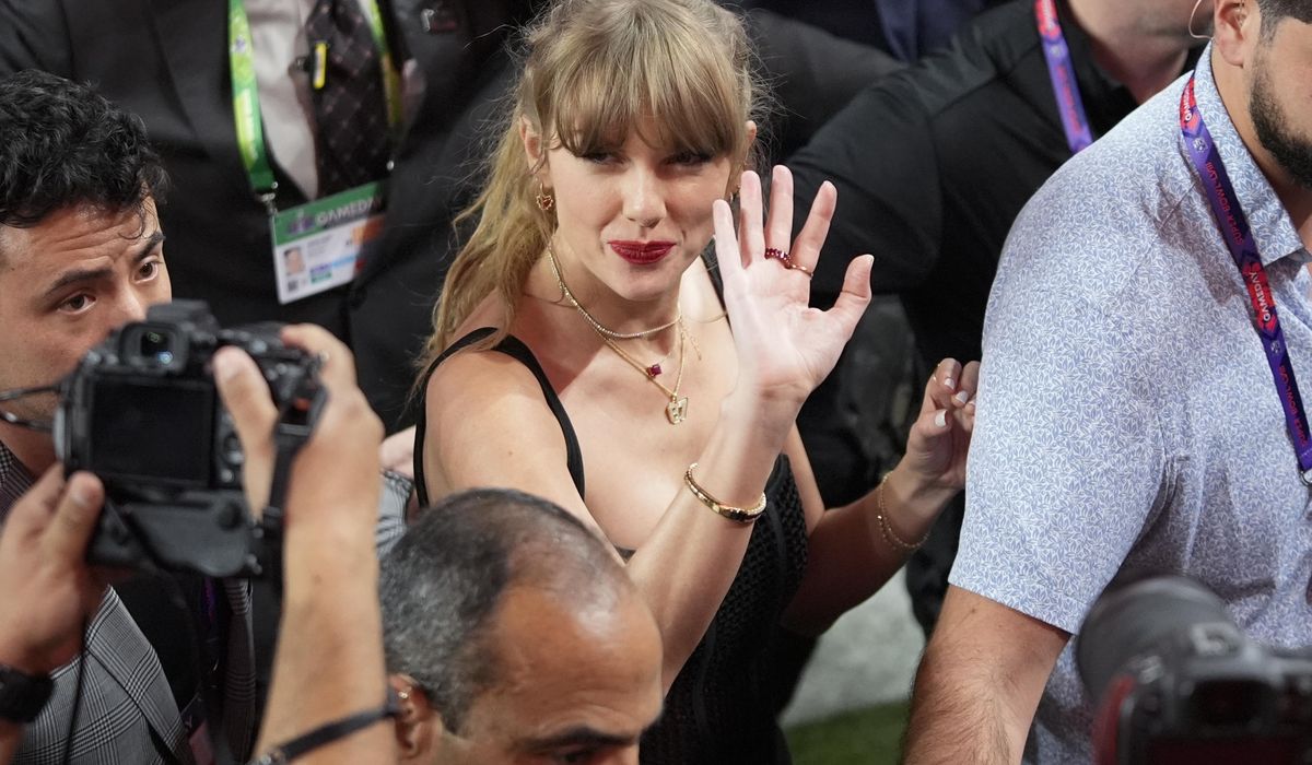 NextImg:Higher Ground: High schoolers study Bible’s links to Taylor Swift