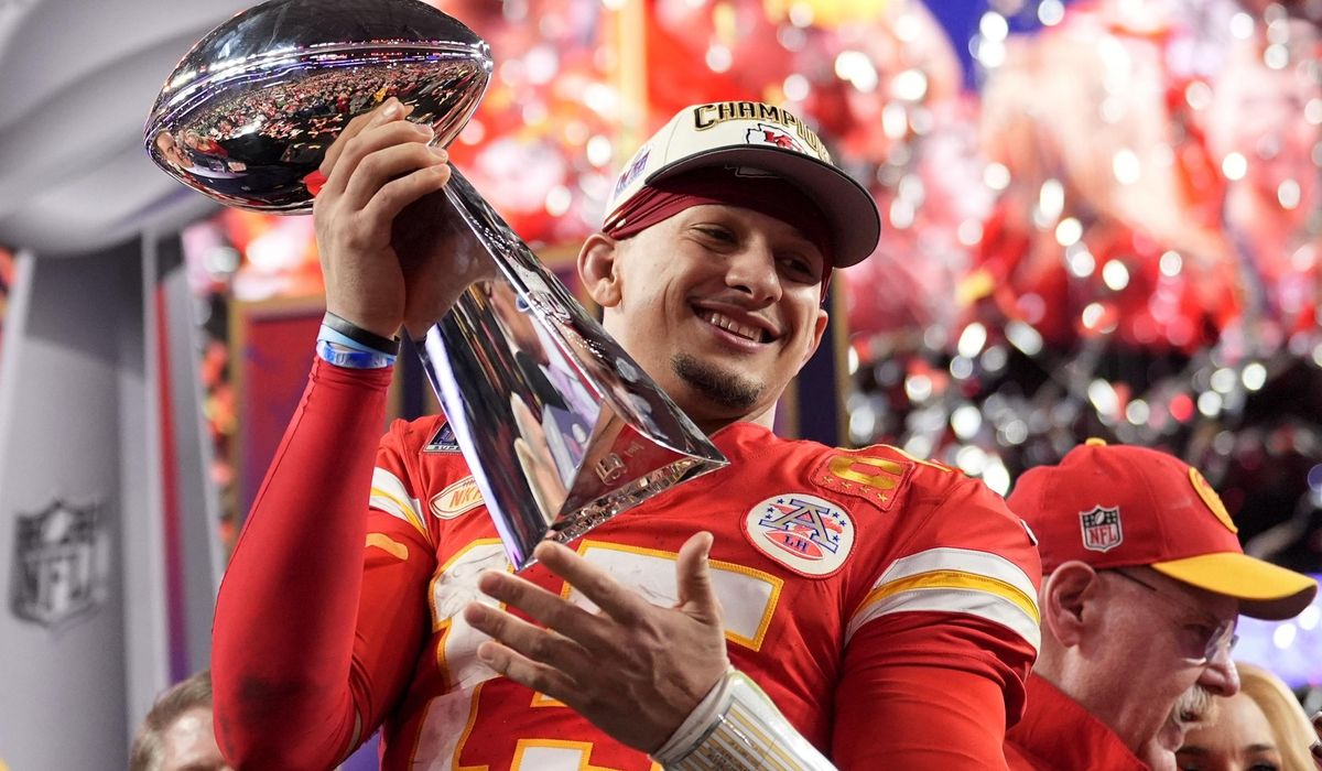 NextImg:Mahomes, the Chiefs, Taylor Swift and a thrilling game — it all came together at the Super Bowl