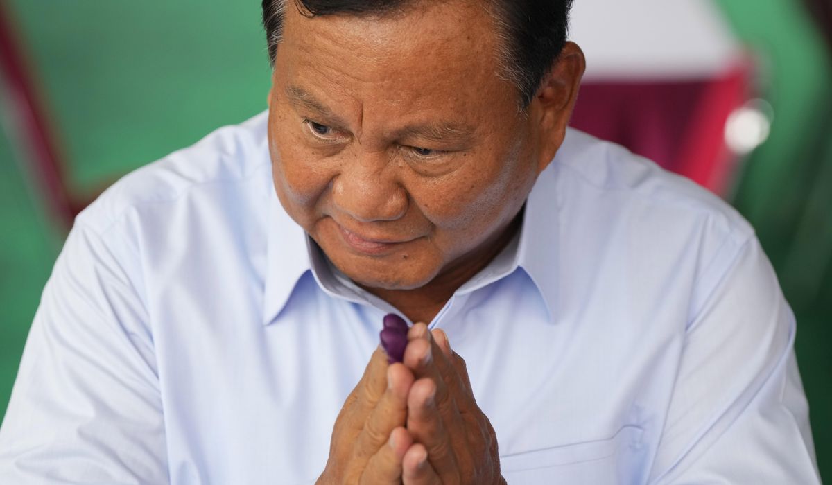 NextImg:Defense minister Subianto claims victory in Indonesia’s presidential election based on early tallies