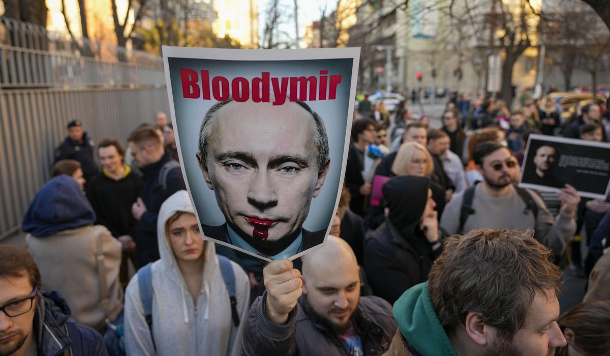 NextImg:Biden blames Putin for Navalny’s death, pleads for more Ukraine aid