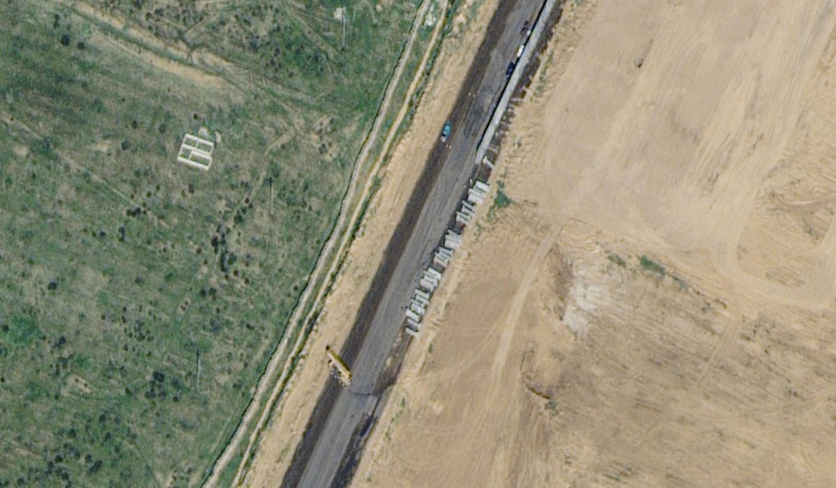 NextImg:Egypt building walled compound for fleeing Palestinians