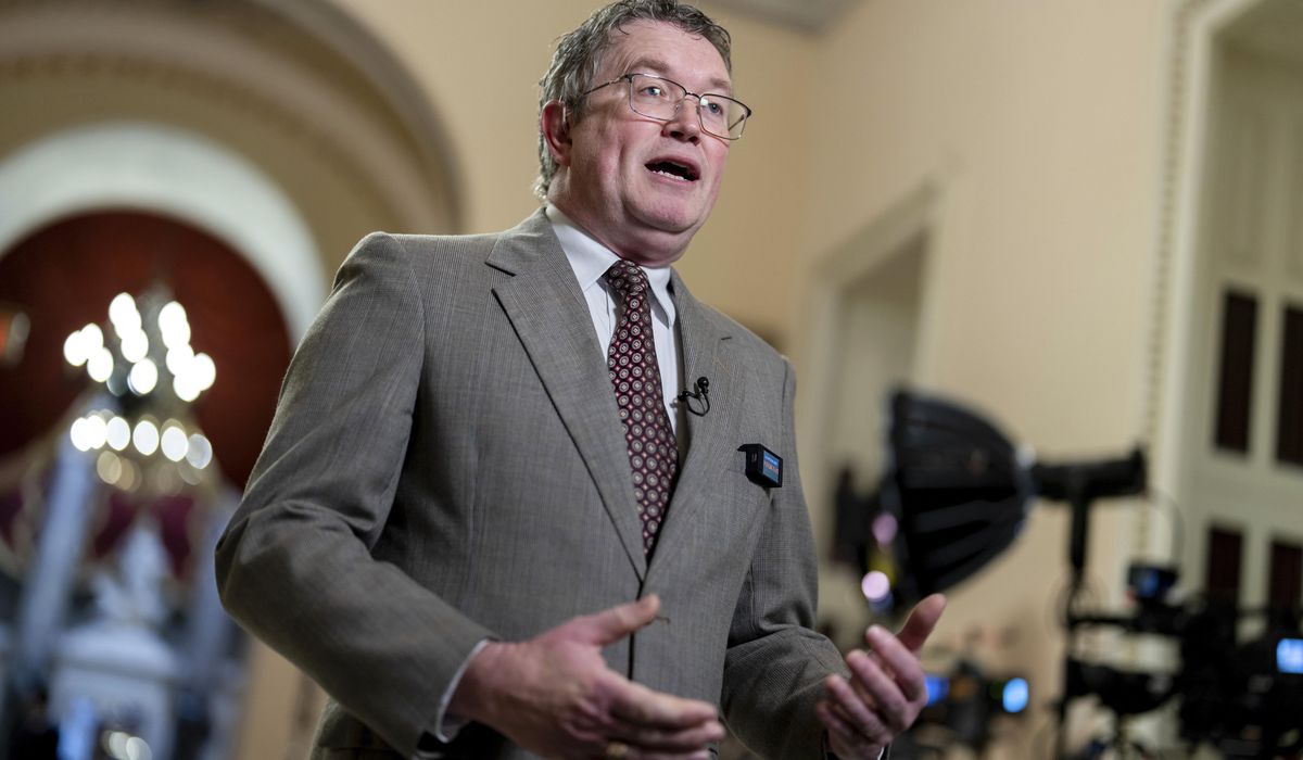 NextImg:GOP primary opponent attempts to throw Massie off ballot over ally’s residence