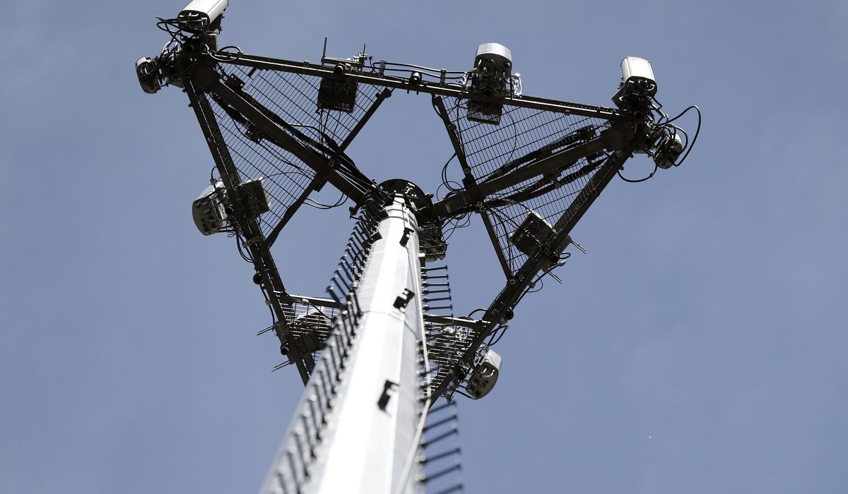 NextImg:AT&T customers across the country suffer service outages
