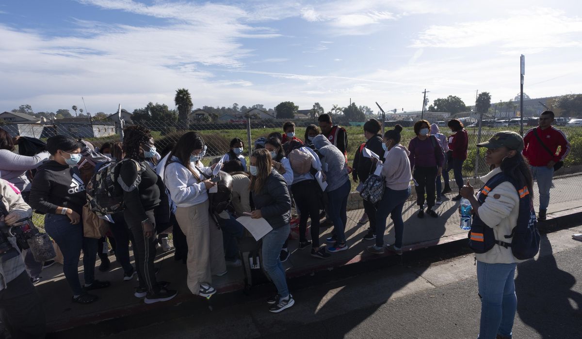 NextImg:Biden to use border visit to prod Congress to pass bipartisan border deal