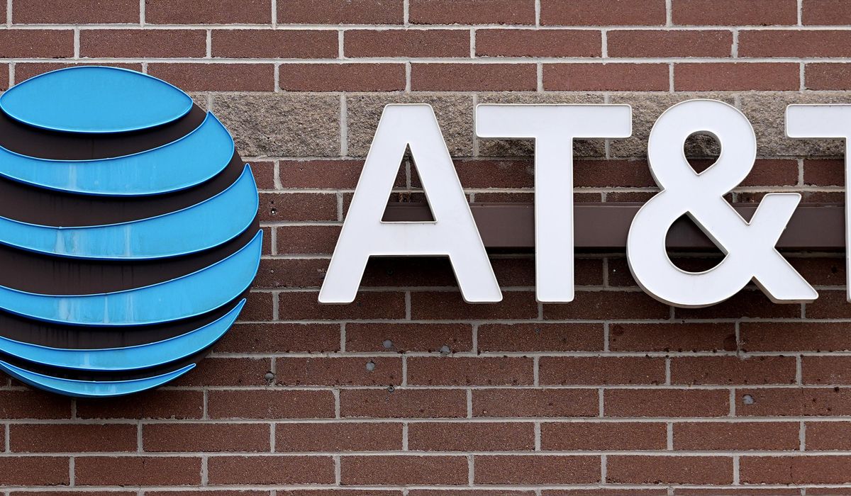 NextImg:AT&T offers $5 to customers hit by cellphone network outage