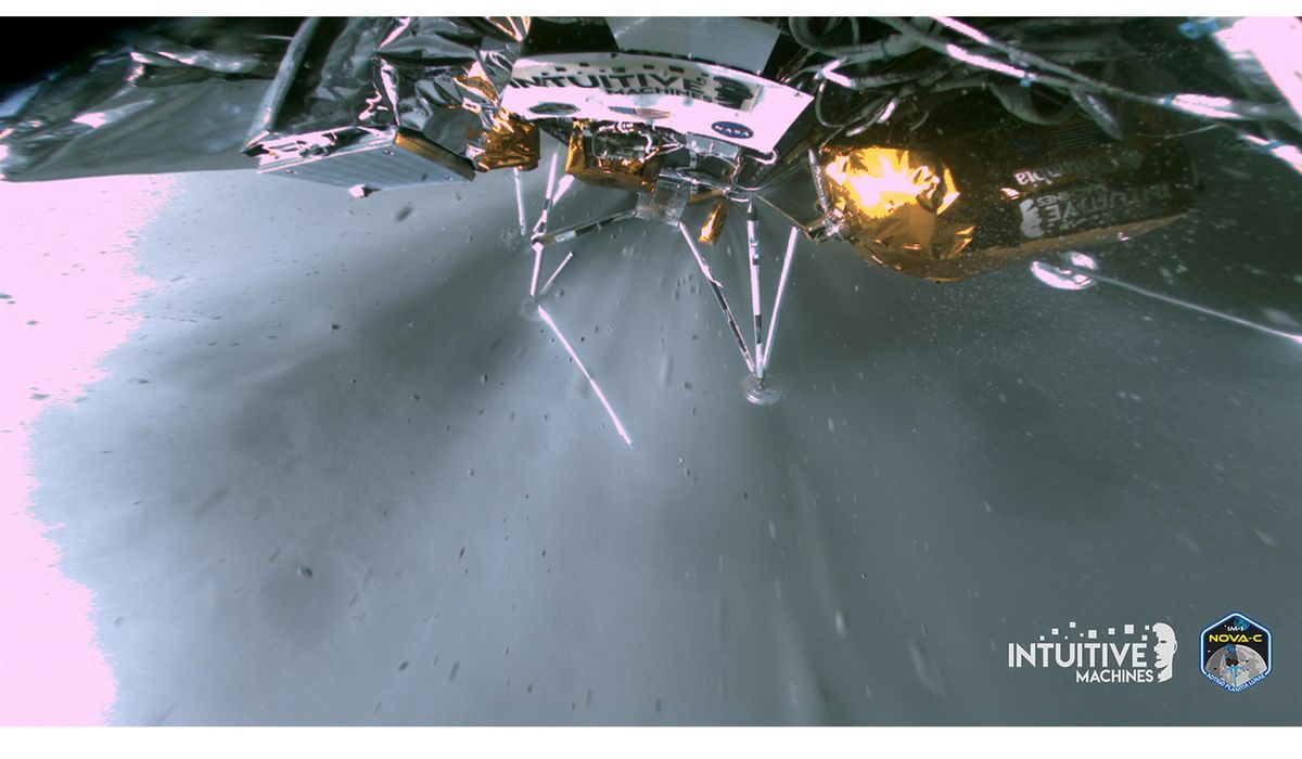 NextImg:Private U.S. moon lander still working but not for long