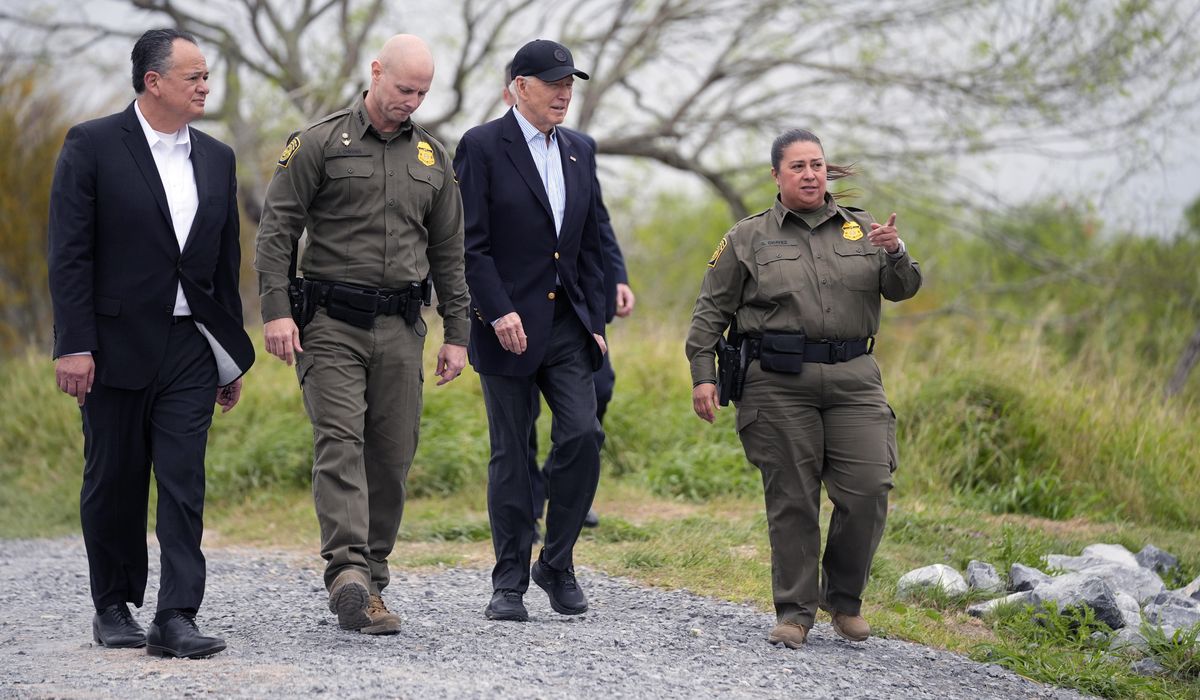 NextImg:Biden uses border visit to blame Trump, Republicans for the migrant mayhem