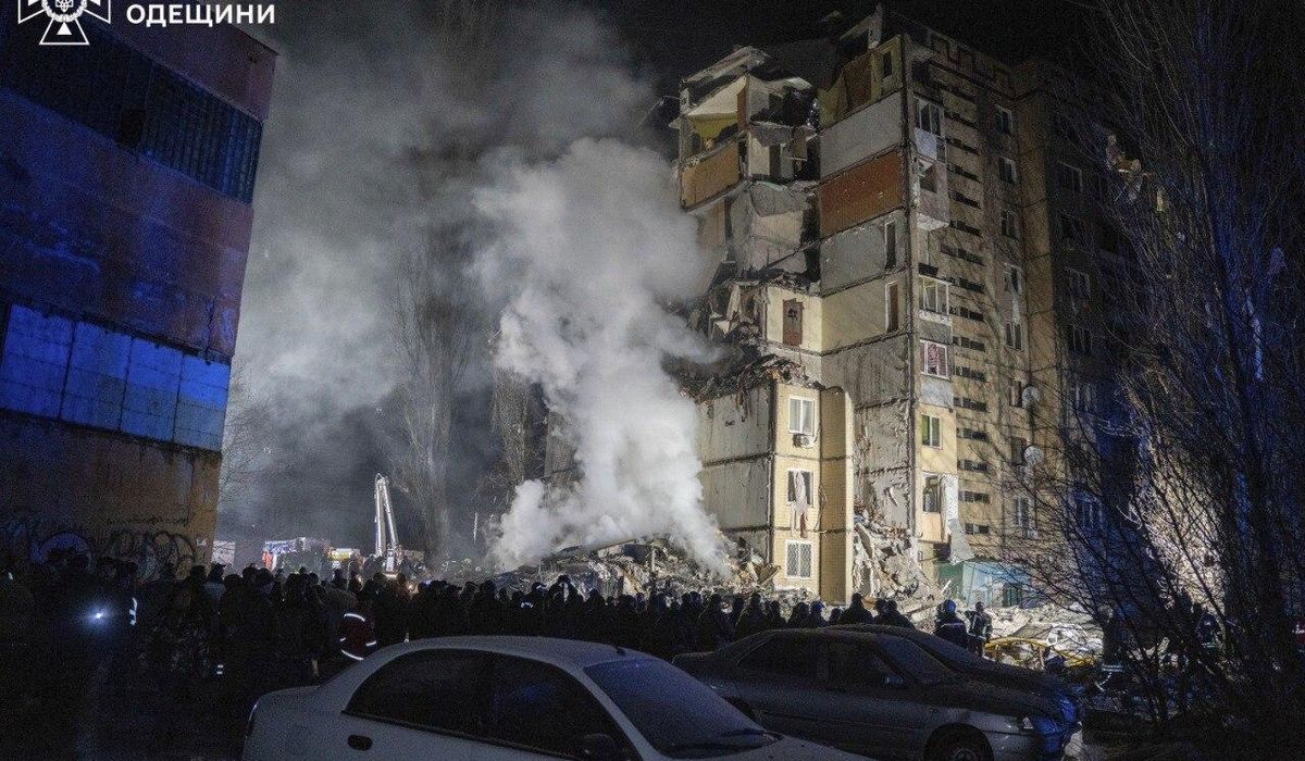 NextImg:Russian drone strike on the Ukrainian port city of Odesa kills 4