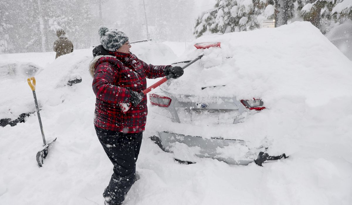 NextImg:Key Northern California highway closed as snow continues to fall in the blizzard-hit Sierra Nevada