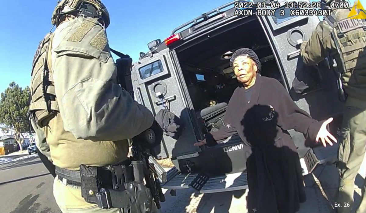 NextImg:A woman wins verdict after SWAT team searches wrong home based on Find My iPhone app