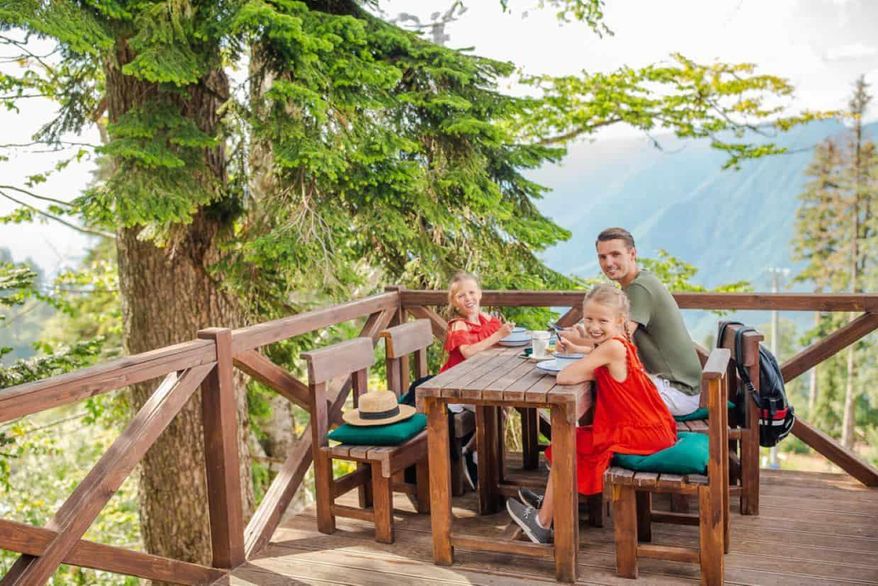 Pack smart for spring break with easy, low-carb snacks that will keep you energized and satisfied on your vacation. Photo credit: Depositphotos.