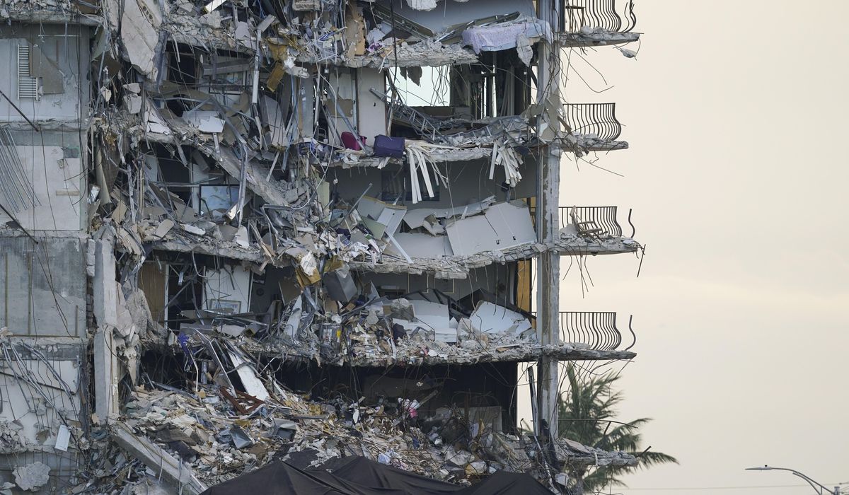 NextImg:Investigators say tenant garage below collapsed Florida condo tower had many faulty support columns