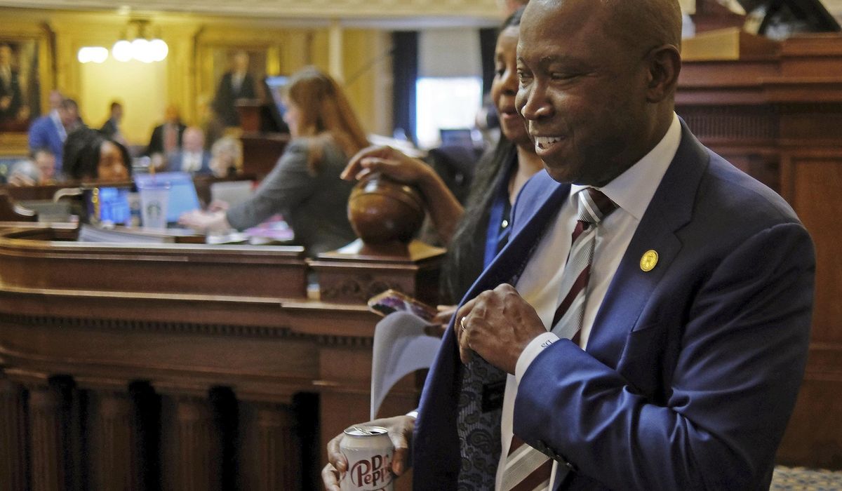 NextImg:Virginia lawmakers approve budget, but governor warns that changes will be needed