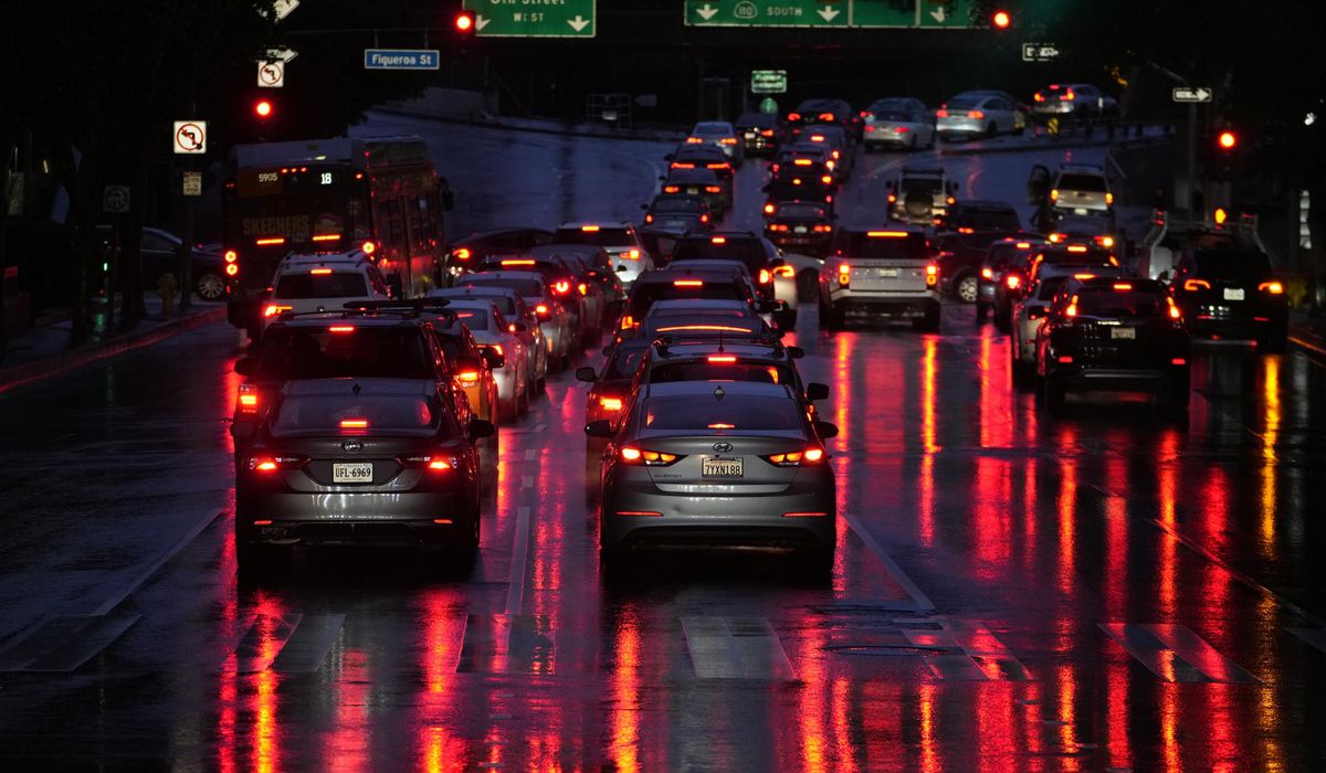 NextImg:Most automated driving systems are lousy at making sure drivers pay attention, insurance group says