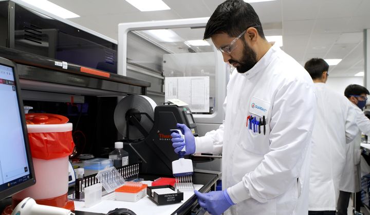 Guardant Health runs the Shield (TM) blood test for colorectal cancer screening in its labs in Palo Alto and Redwood City, California. (Photo: Business Wire)