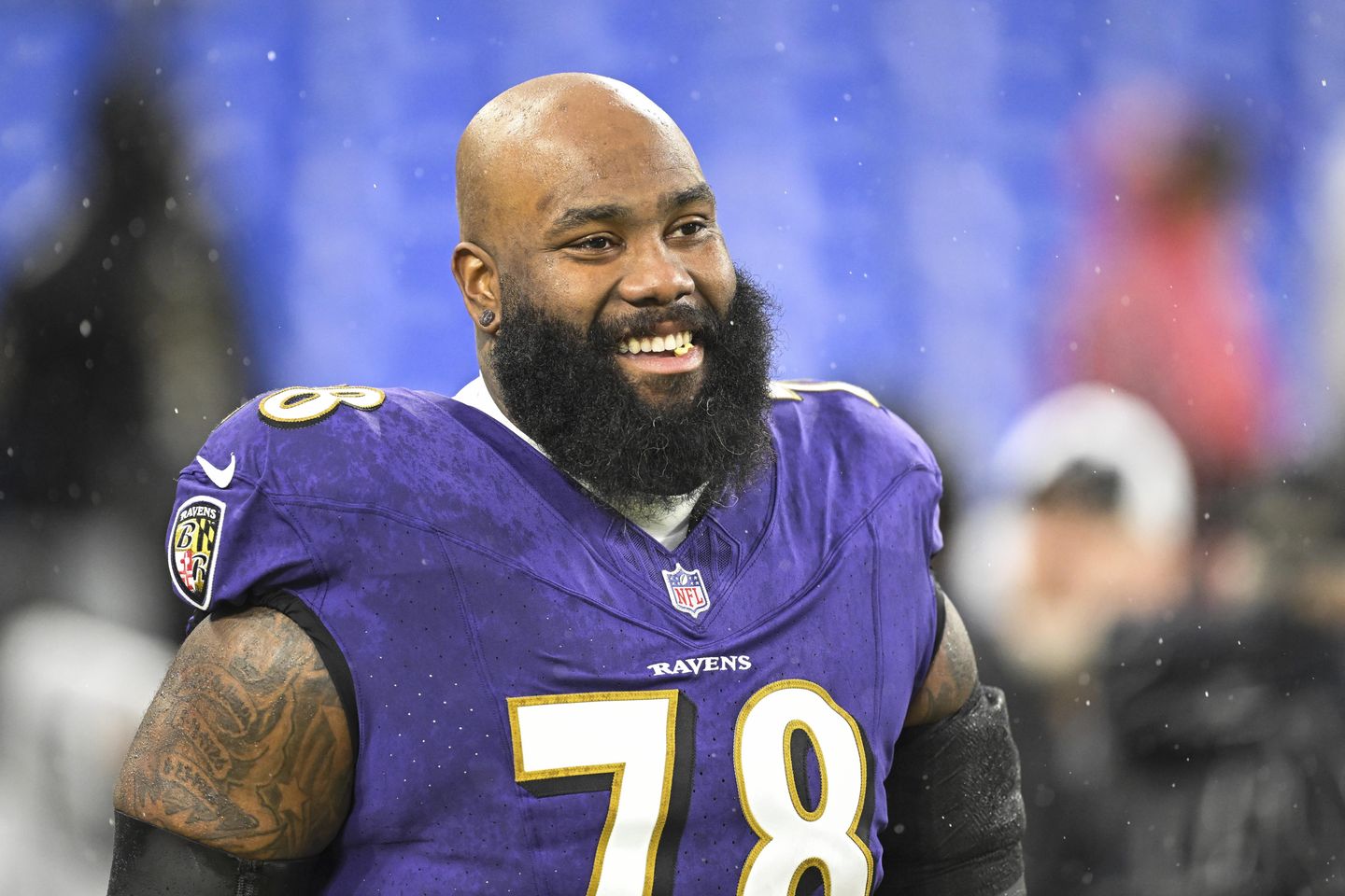 Jets acquiring offensive tackle Morgan Moses from Ravens in deal that includes picks

