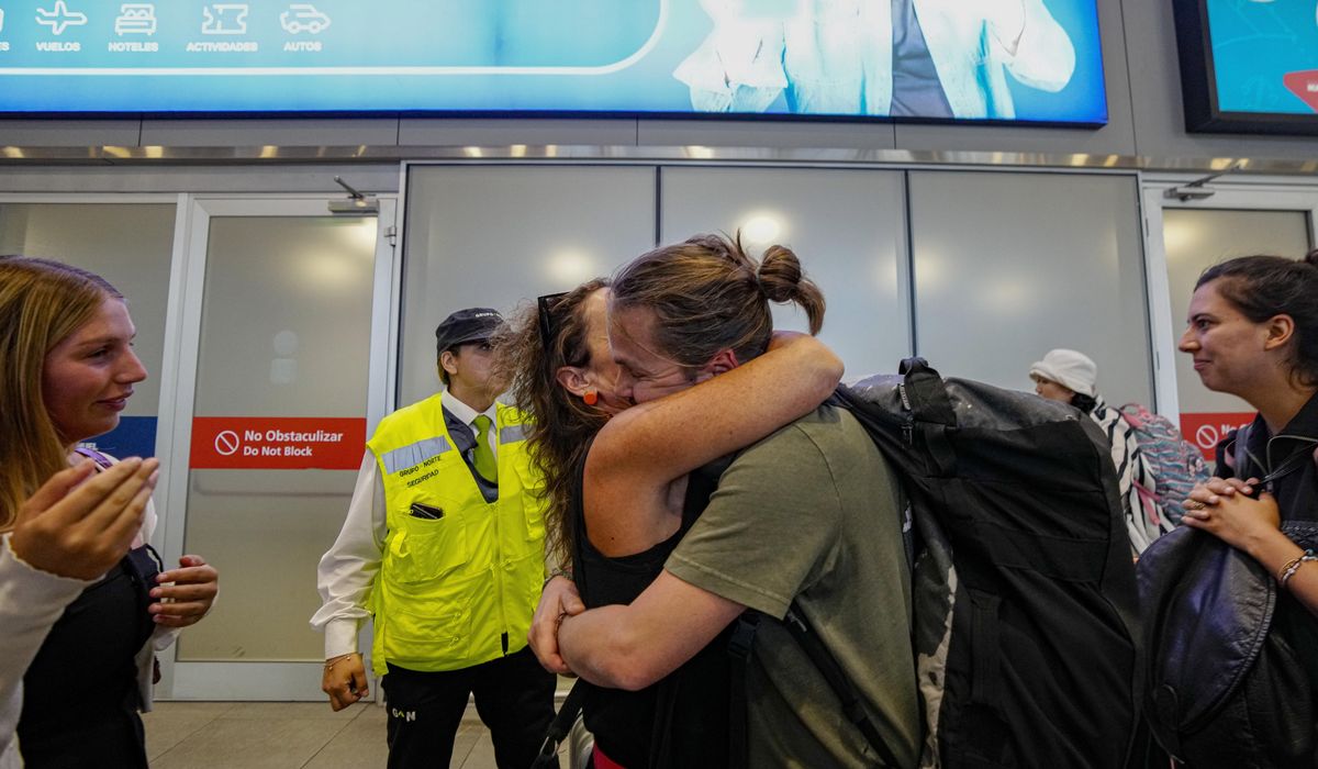 NextImg:Boeing tells airlines to check pilot seats after report that an accidental shift led plane to plunge