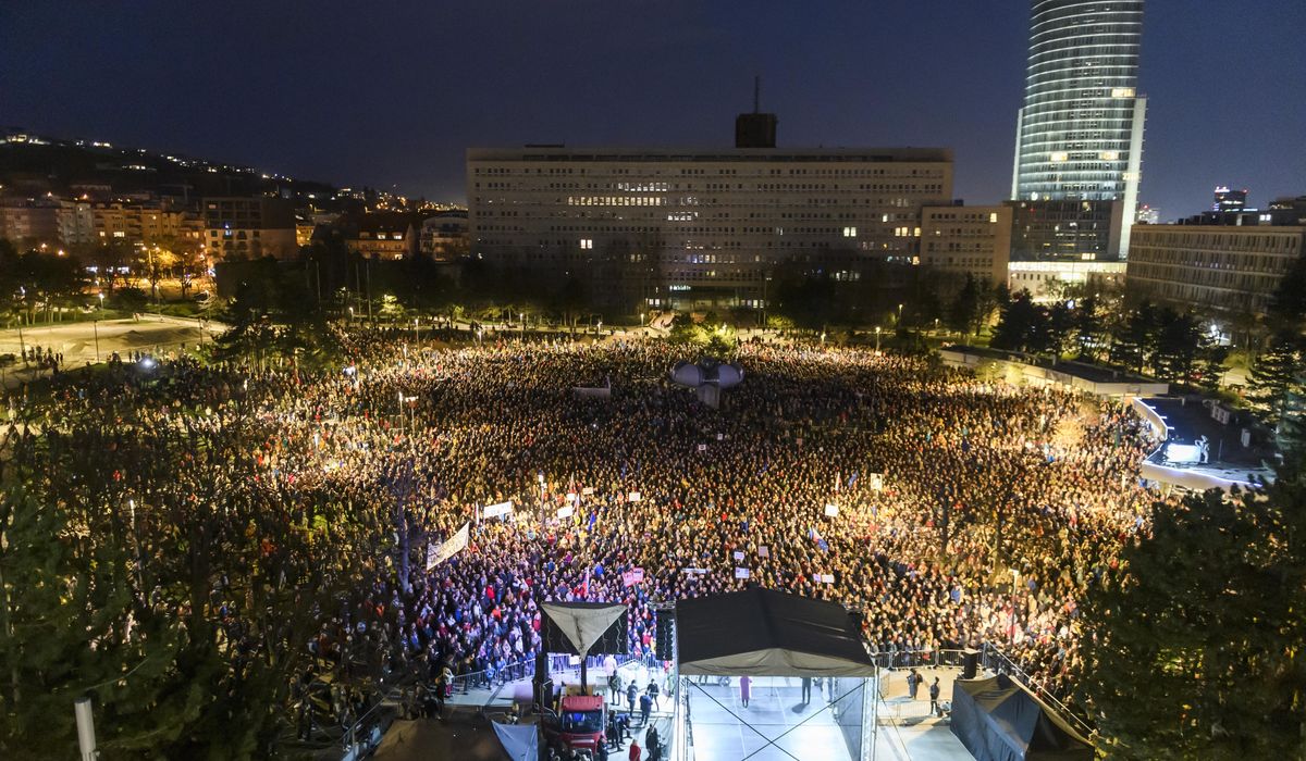 NextImg:Thousands rally in Slovakia to condemn a government plan to overhaul public broadcasting