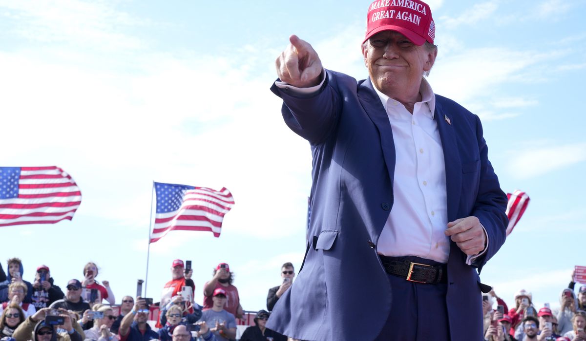 NextImg:Trump campaigns for GOP Senate candidate Bernie Moreno in Ohio