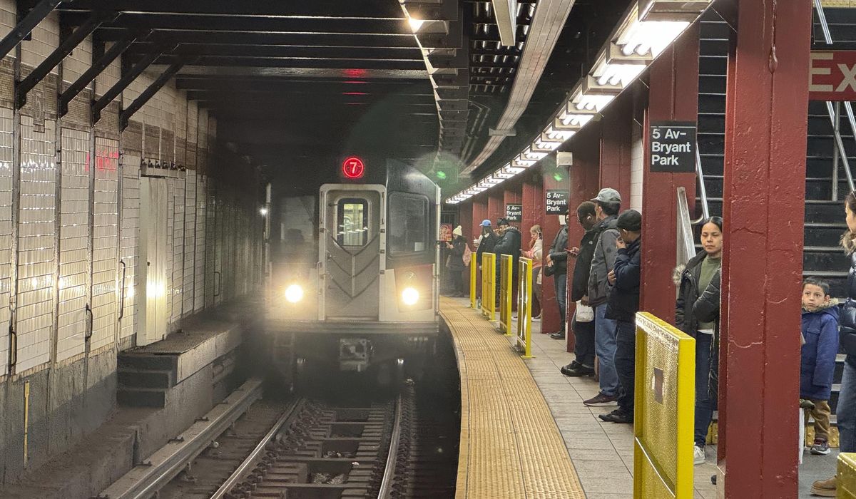 NextImg:Transgender woman punches New York subway rider in face: police