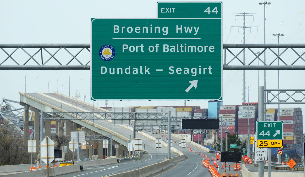 NextImg:Key Bridge collapse closes Baltimore’s busy economic artery to shipping traffic