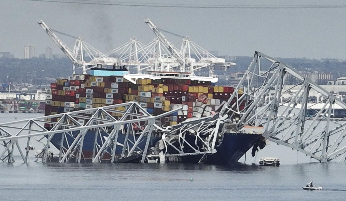 NextImg:Biden pledges to rebuild Baltimore bridge with federal taxpayer dollars
