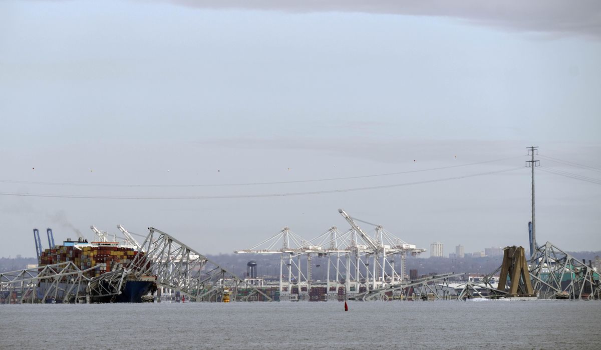 NextImg:Live updates | Governor: Ship reported losing power just before crash